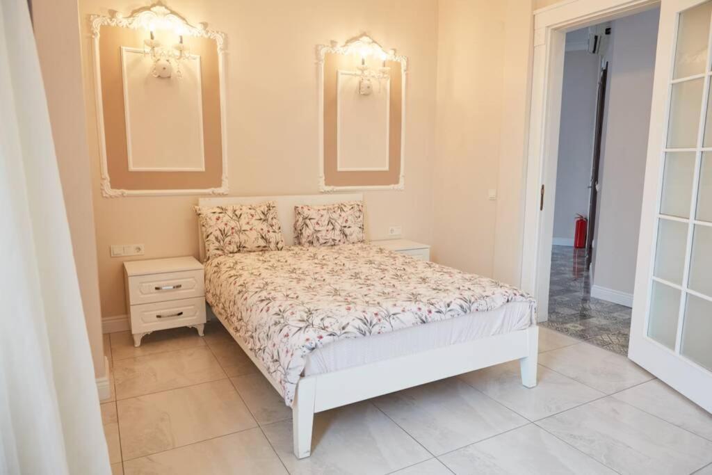 Taksim Square Apartment, Great View, Luxury Istanbul Bagian luar foto