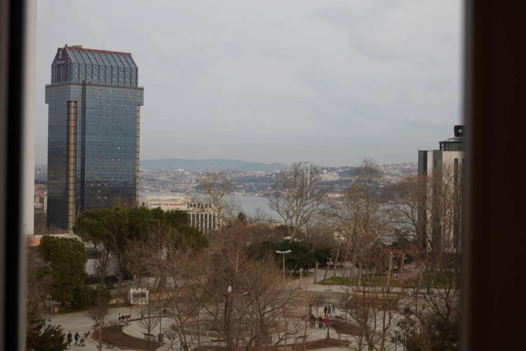Taksim Square Apartment, Great View, Luxury Istanbul Bagian luar foto